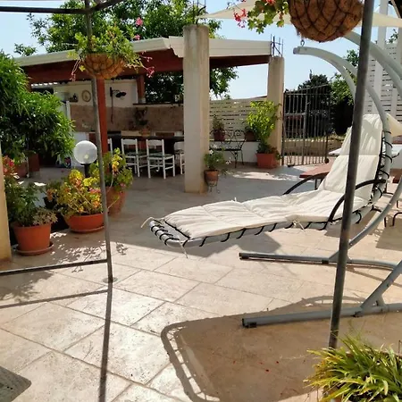 בית נופש La Pomelia גראנלי